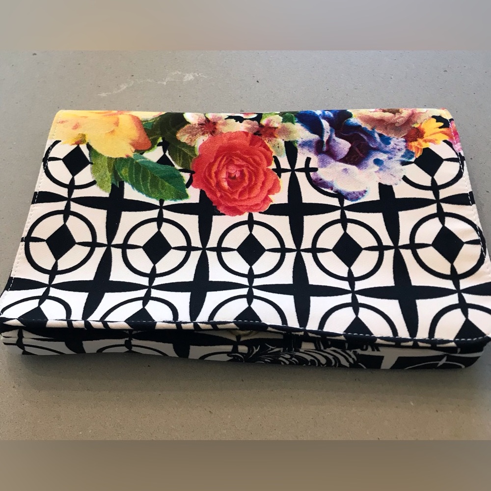 Francesca’s Collections Purse